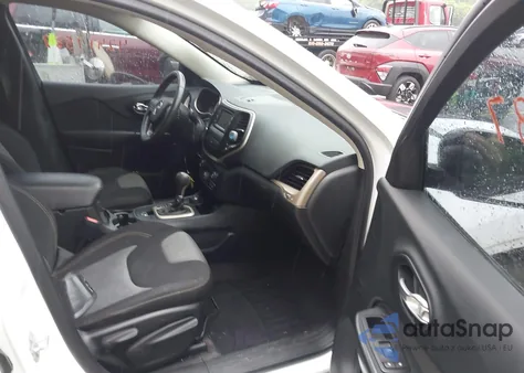 2016 Jeep Cherokee Sport from USA, damaged, VIN 1C4PJMAS6GW161401